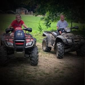 Meet your Posher, Joena